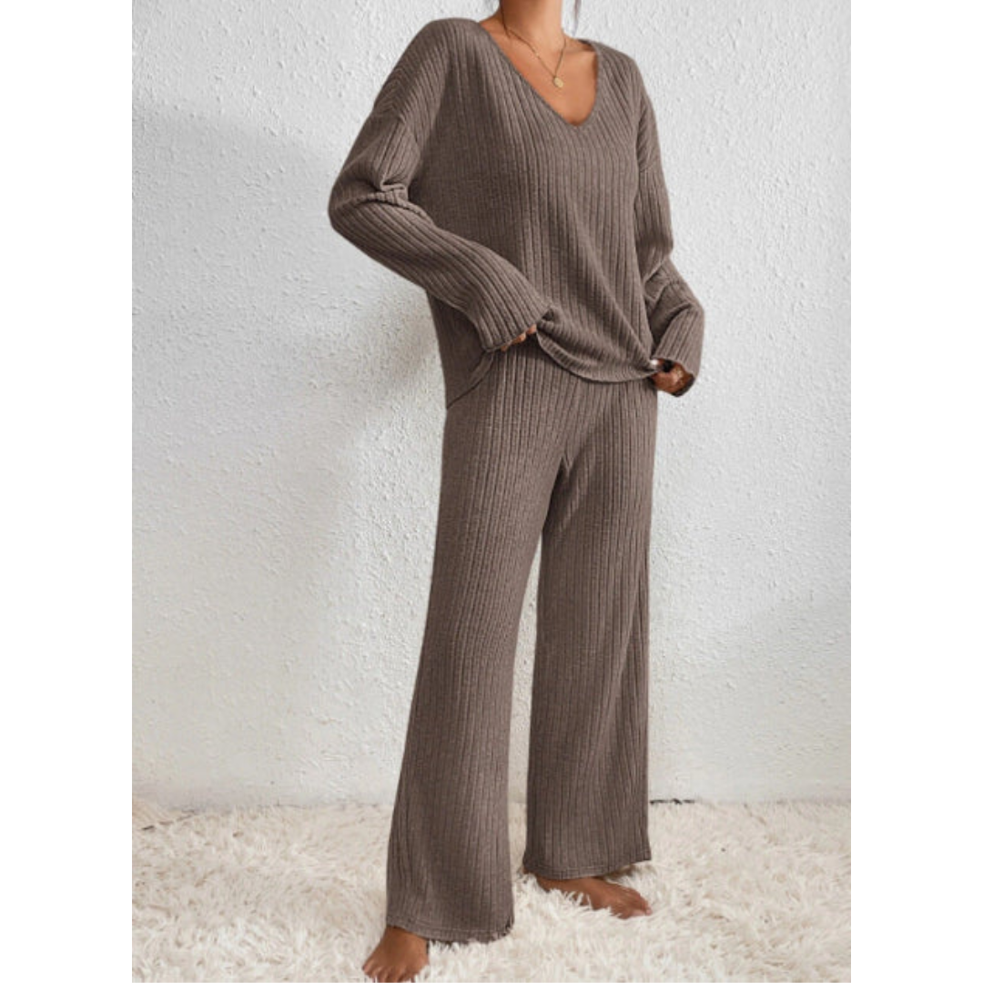 Esméa™ Relaxed Elegance Set