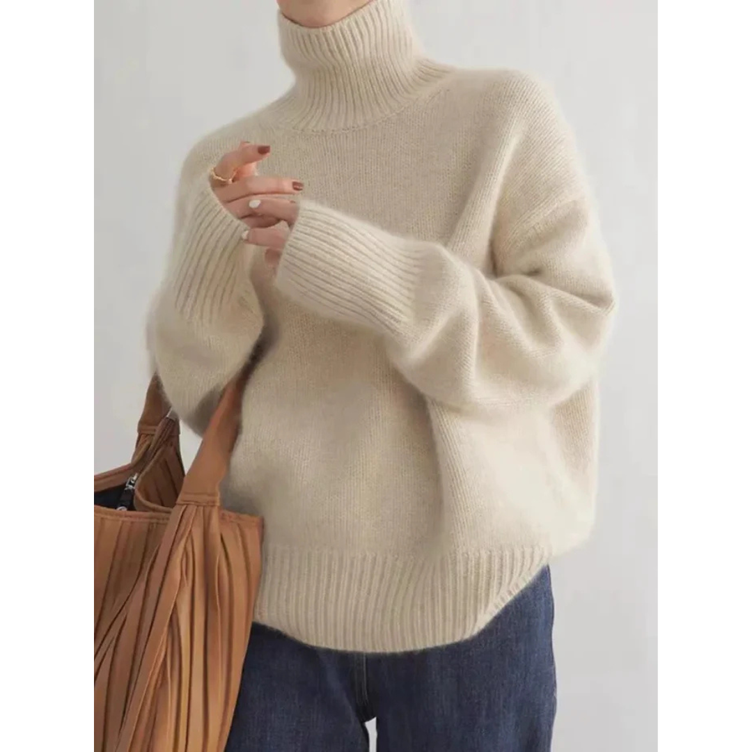 Lisa |  Cashmere High Neck Sweater
