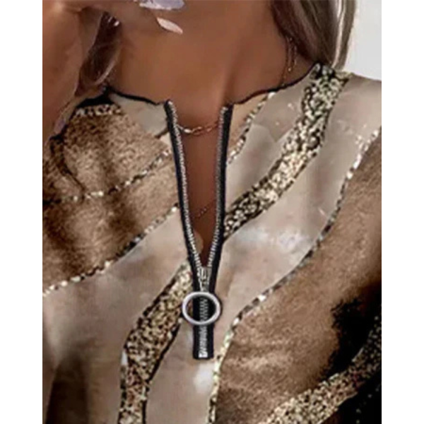 Michelle | Half-Zip Sweatshirt With Vintage Print