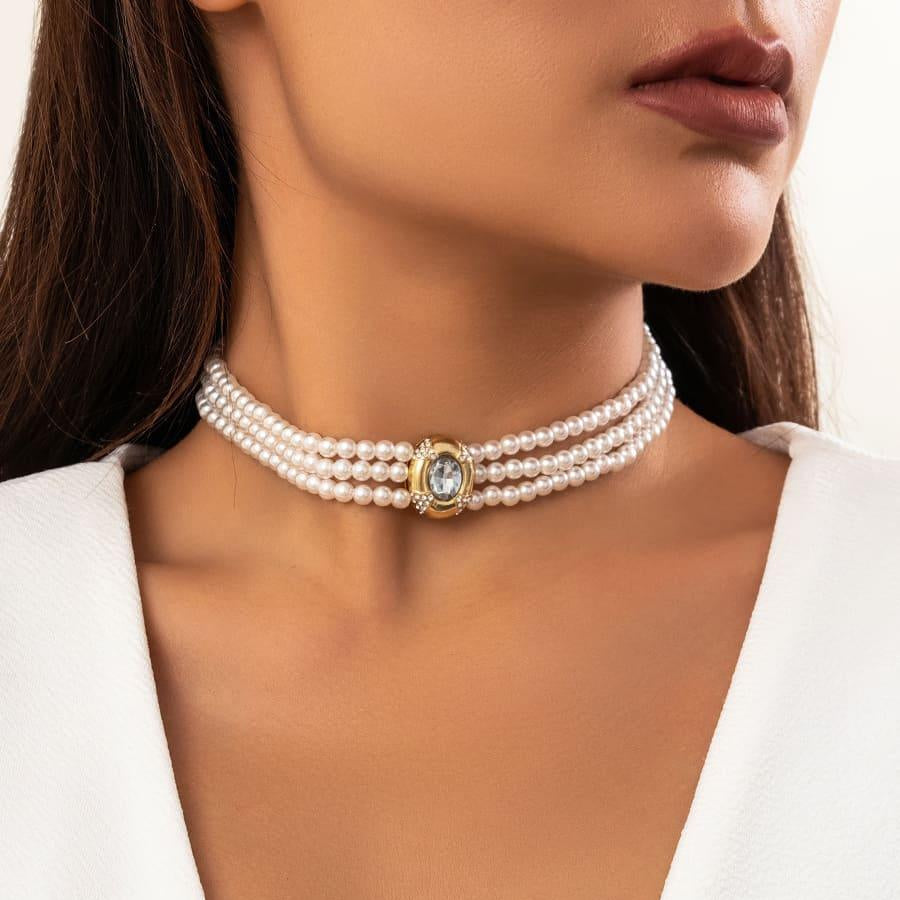 Short faux pearl and turquoise bead necklace