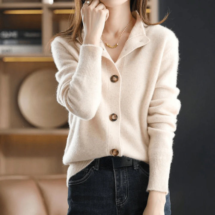SELUNE™ | Soft Wool and Cashmere Cardigan
